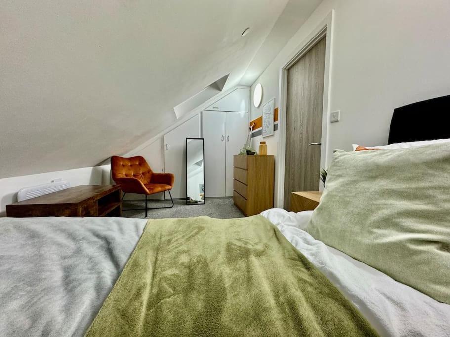 Stylish One Bedroom & A Sofa Bed カーディフ エクステリア 写真